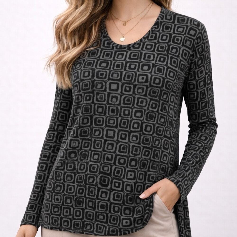 Sno Skins Tunic Medium Gray Geometric Pattern Cozy Knit Long Sleeve SnoSkins